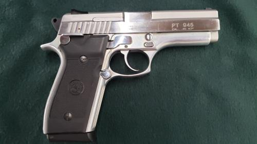 Taurus PT-945 calibre .45 ACP